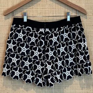 COPY - NWT Alice + Olivia Embroidered Floral Dress Shorts
